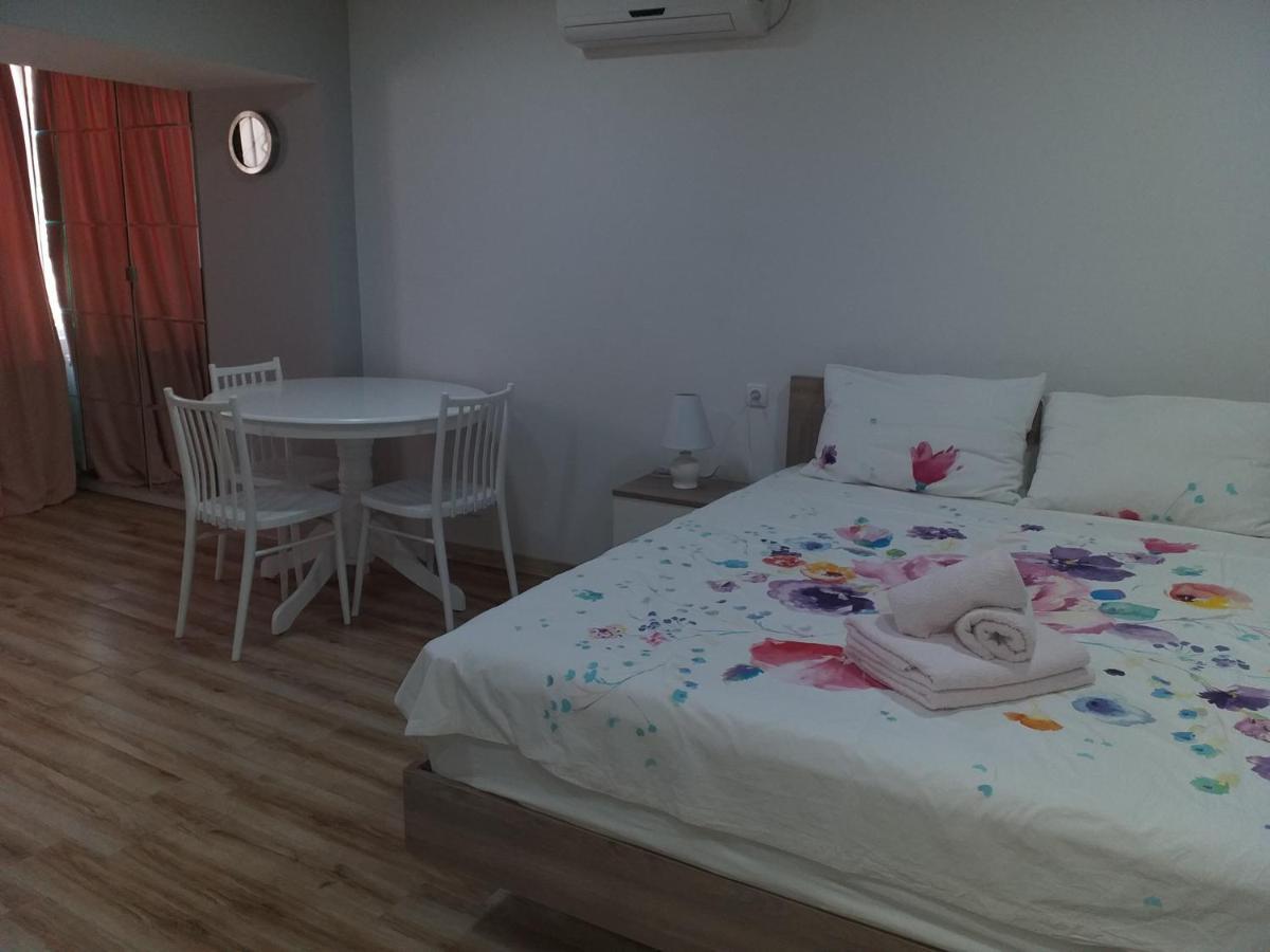 Boutique Apartment 17 Tbilisi Exteriör bild